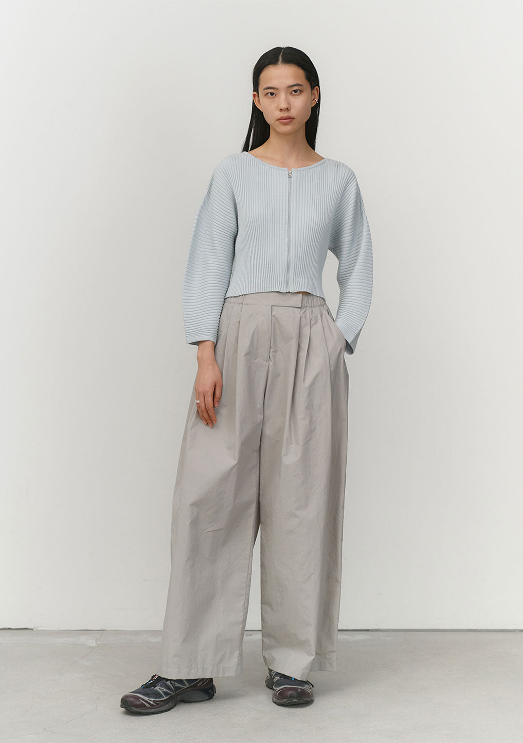 AMOMENTO RIBBED CROP ZIP-UP CARDIGAN