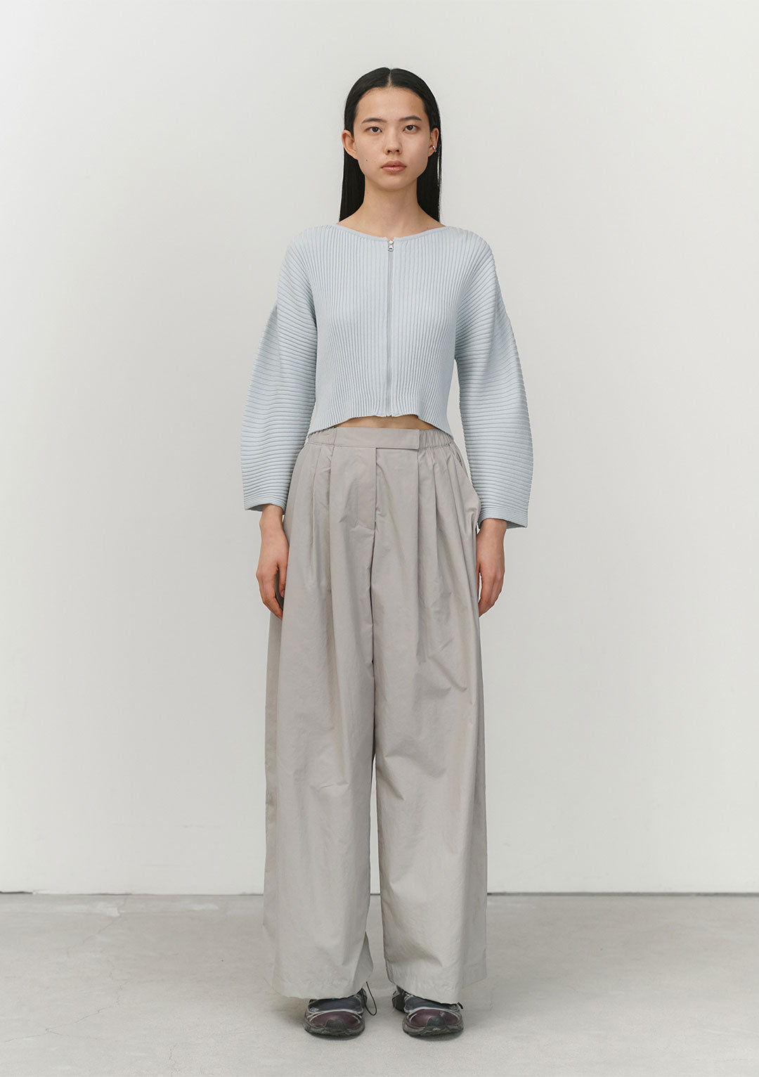 AMOMENTO RIBBED CROP ZIP-UP CARDIGAN