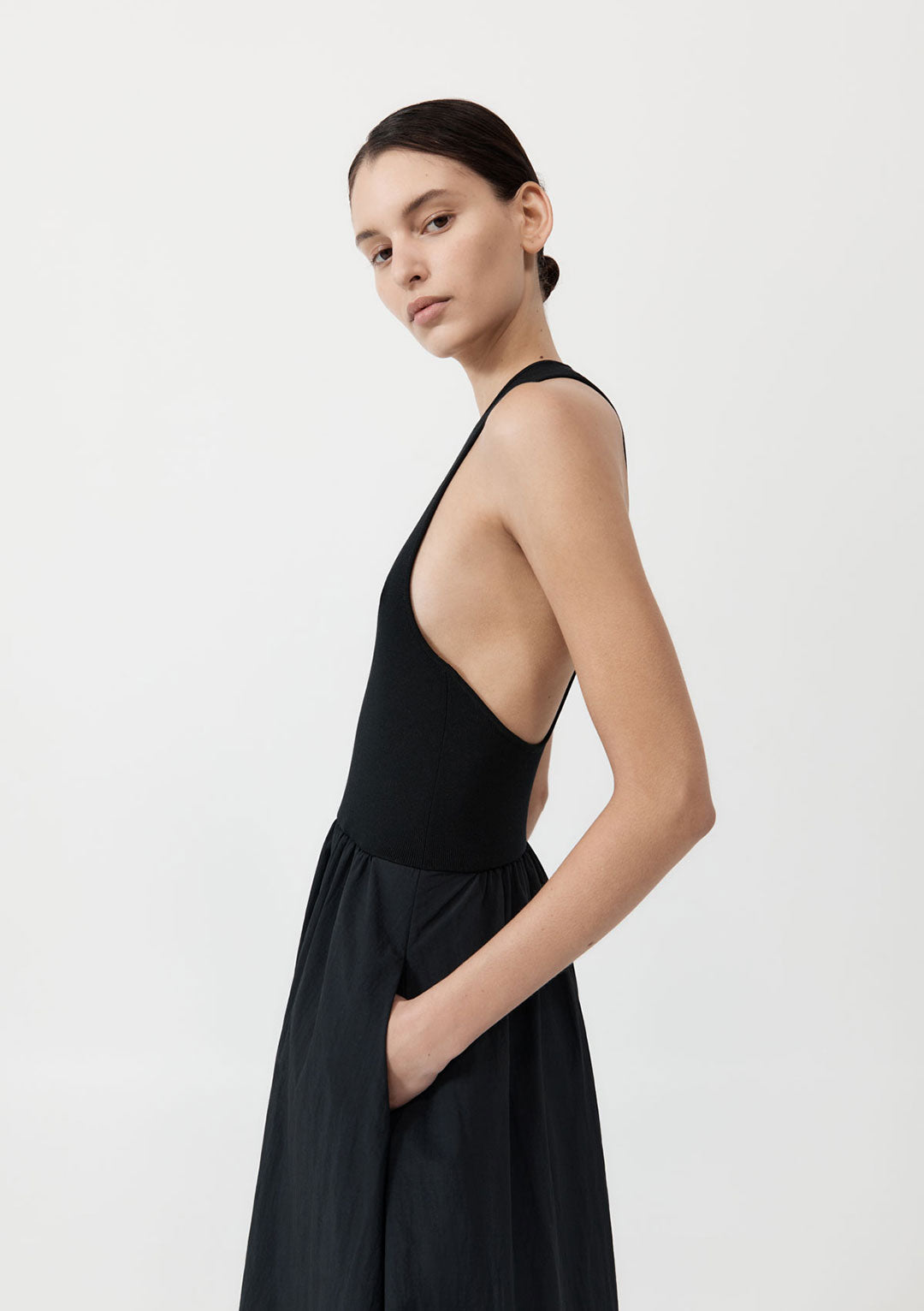 ST AGNI PLUNGE NECK DRESS BLACK