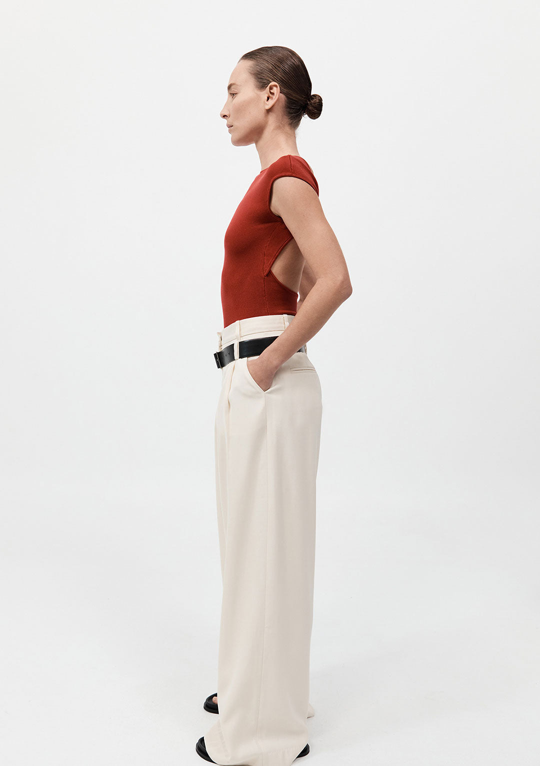 ST AGNI SCULPTED BALLET KNIT TOP ROSSO