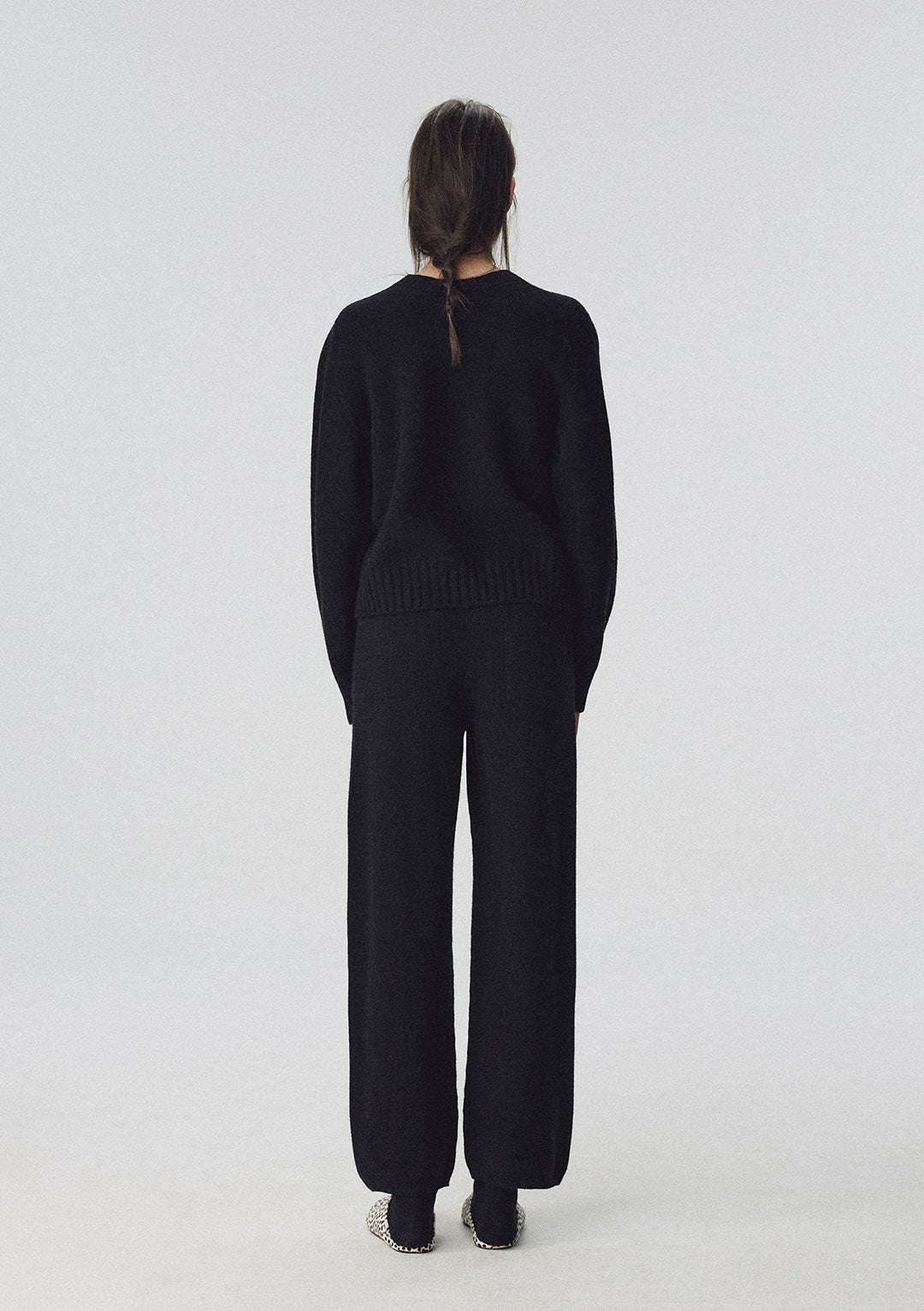 NOTHING WRITTEN BUNNY WOOL PULLOVER KNIT BLACK