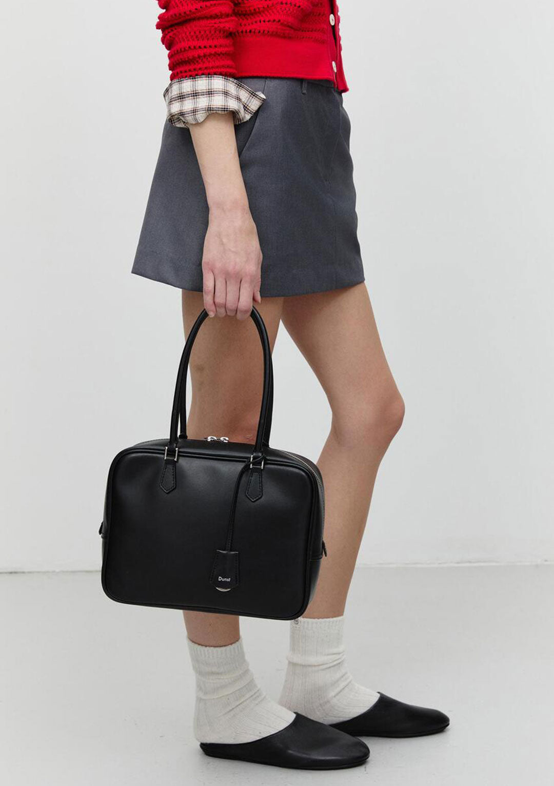 DUNST Classic 28 Leather Bag Black (COMING SOON)