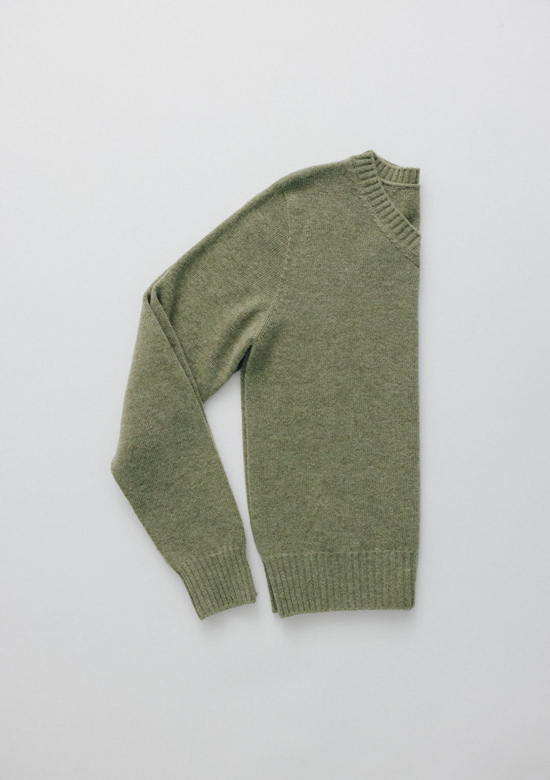 NOTHING WRITTEN MARSH V-NECK PULLOVER HERB SAGE
