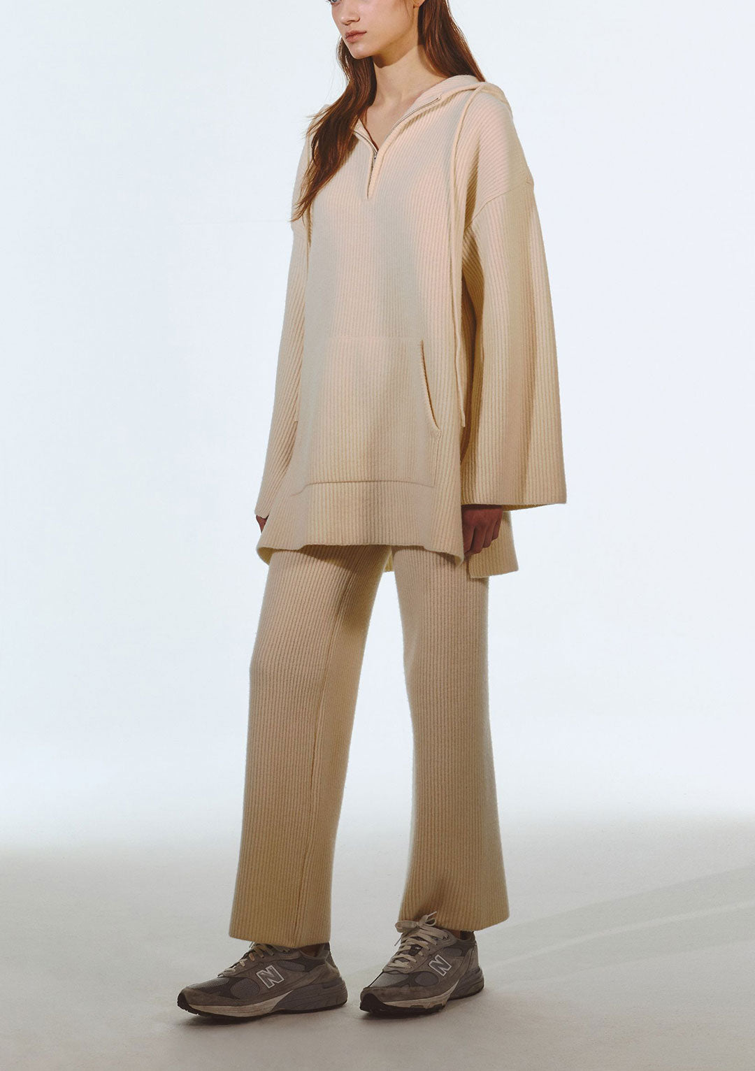 DRAE WHITE KNIT PANTS