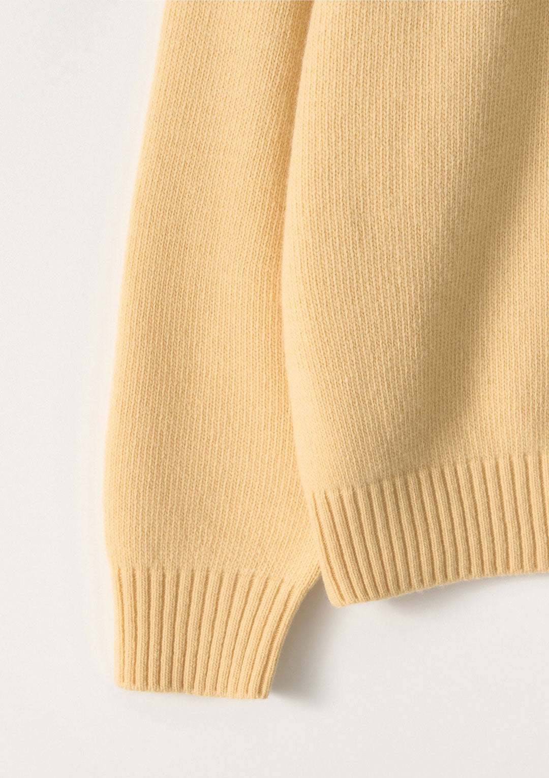 NOTHING WRITTEN JUDE ROUND PULLOVER YELLOW