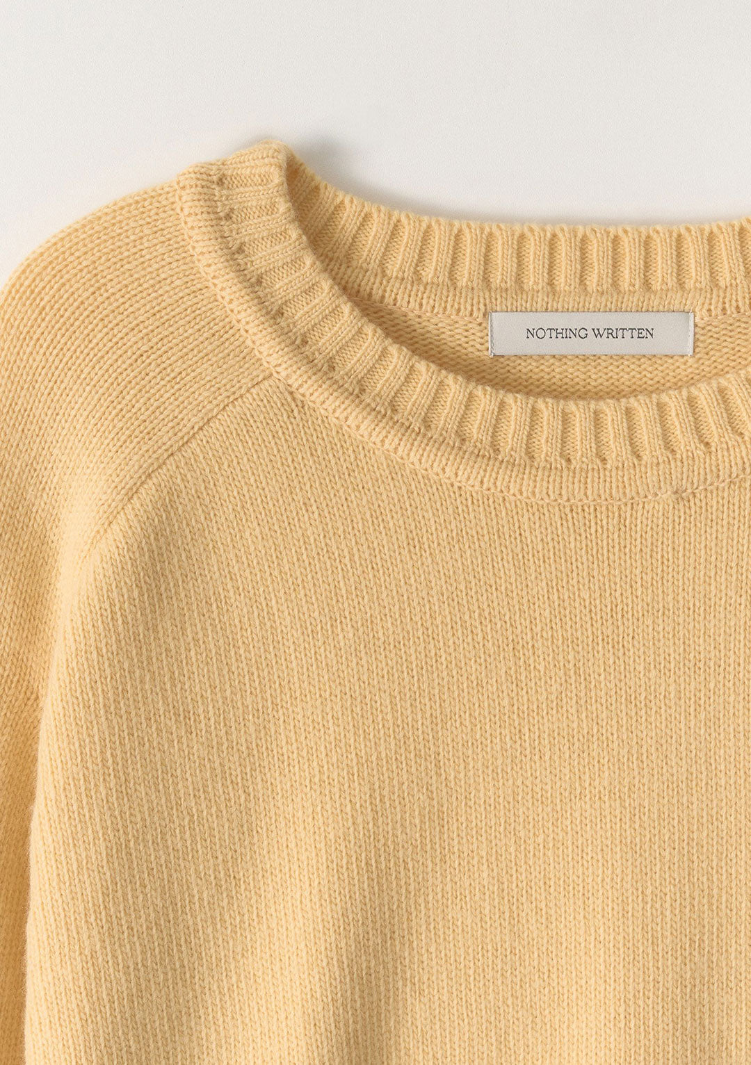 NOTHING WRITTEN JUDE ROUND PULLOVER YELLOW