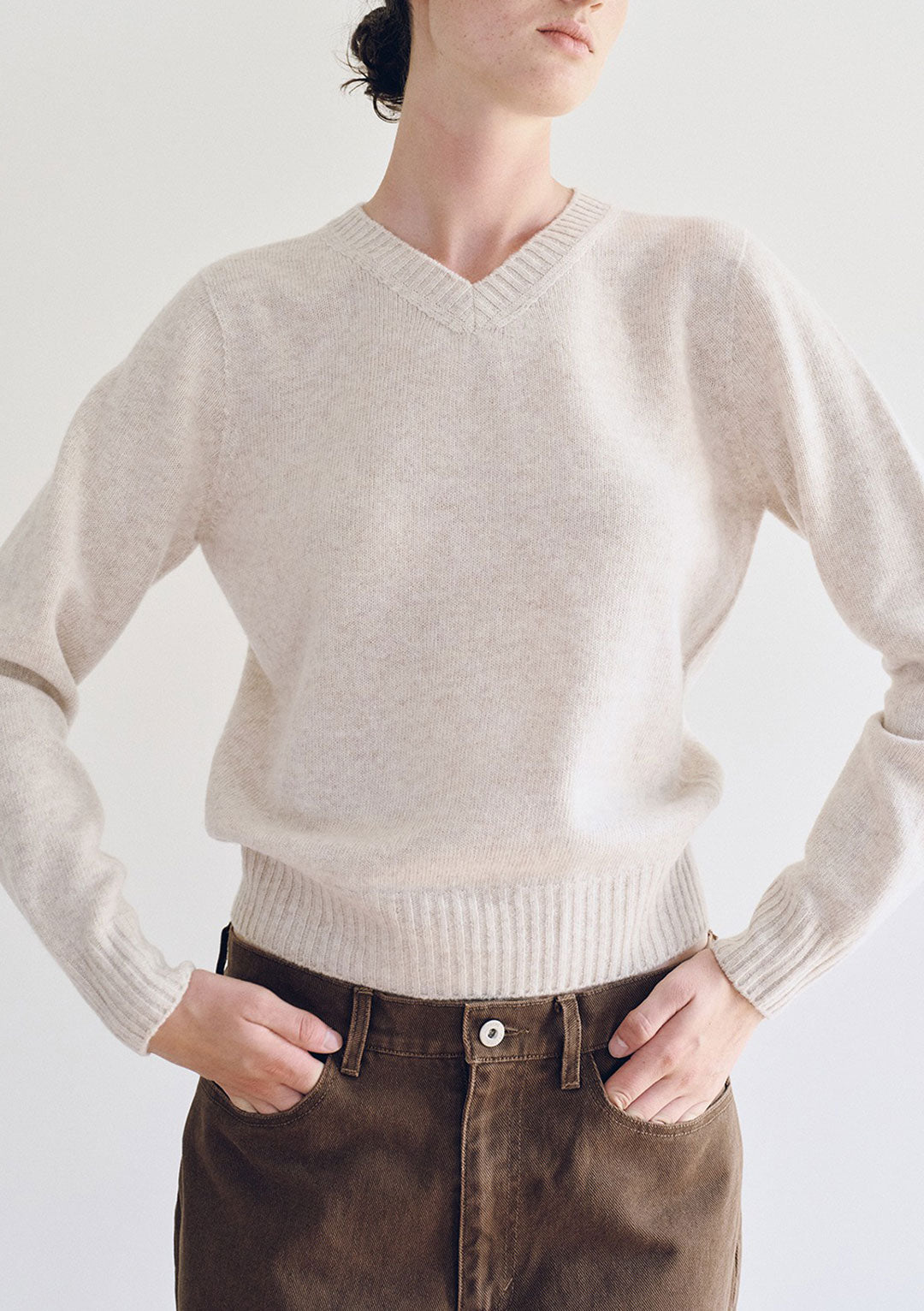 NOTHING WRITTEN MARSH V-NECK PULLOVER OATMEAL