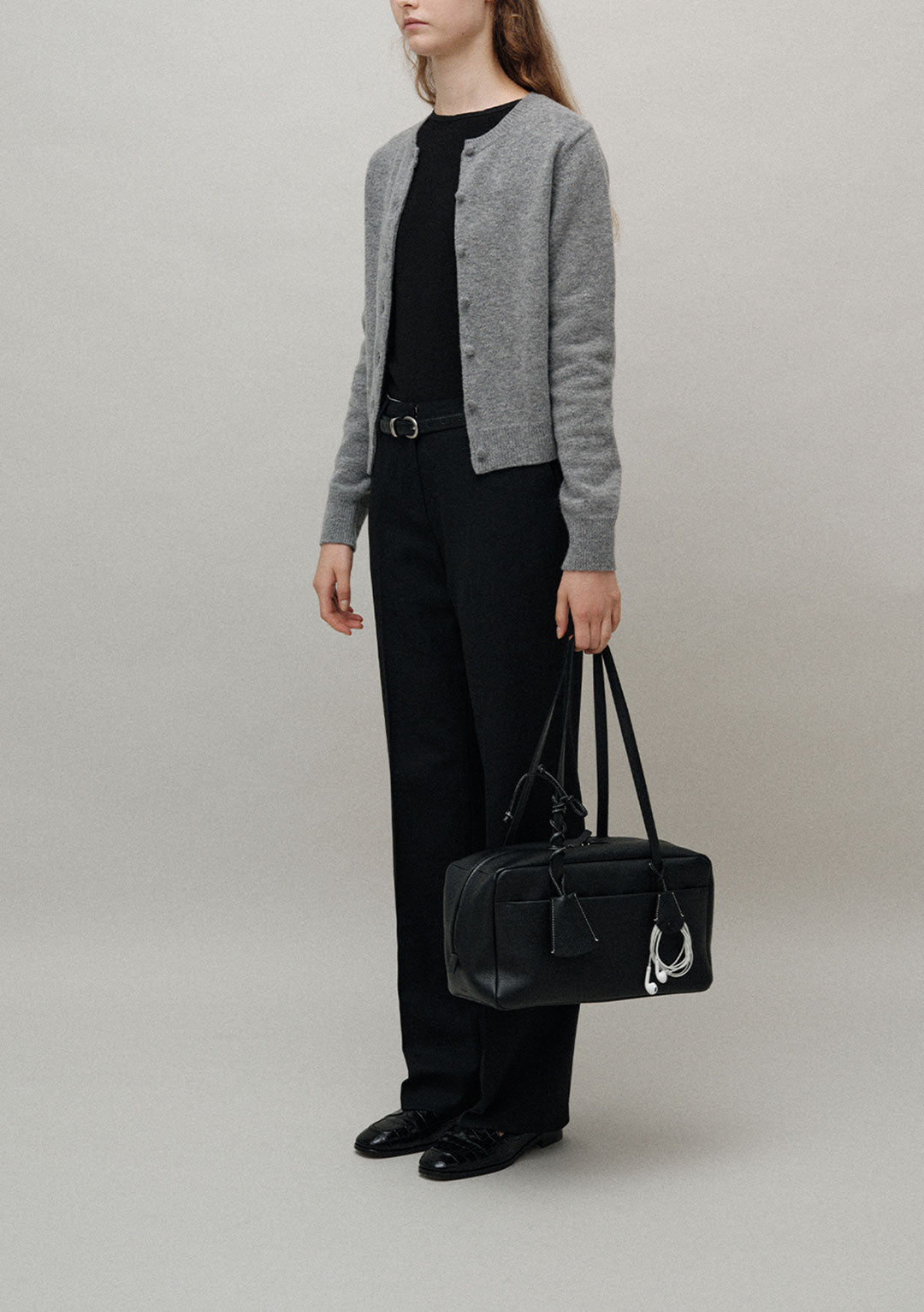 NOTHING WRITTEN POCKET SHOULDER BAG BLACK
