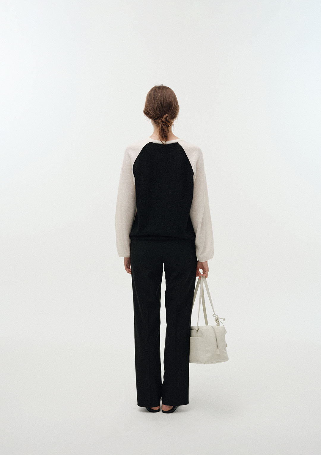 NOTHING WRITTEN POCKET SHOULDER BAG SALT