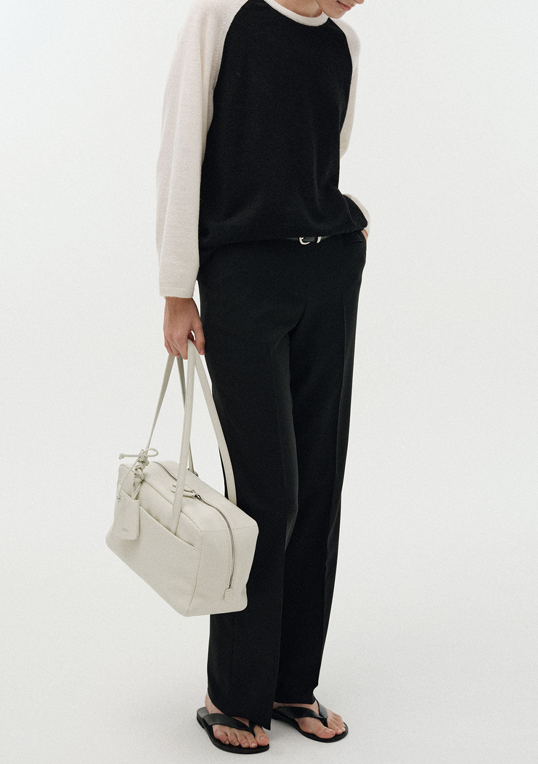 NOTHING WRITTEN POCKET SHOULDER BAG SALT