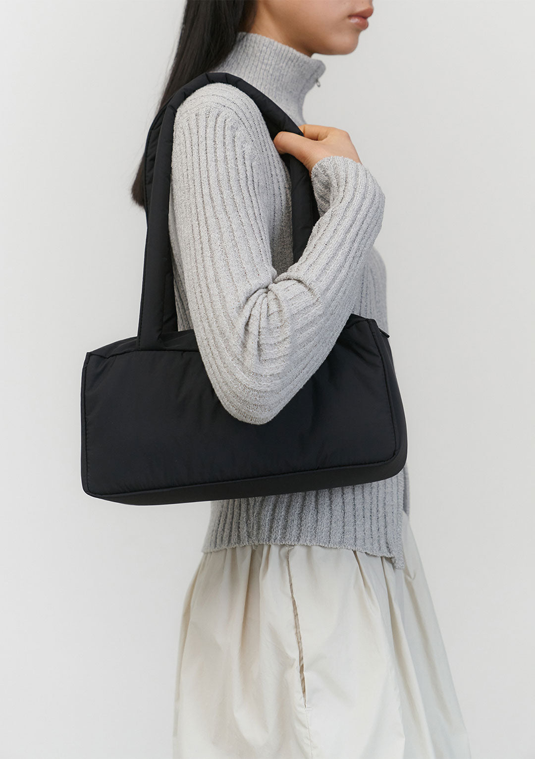AMOMENTO PADDED SQUARE SHOULDER BAG
