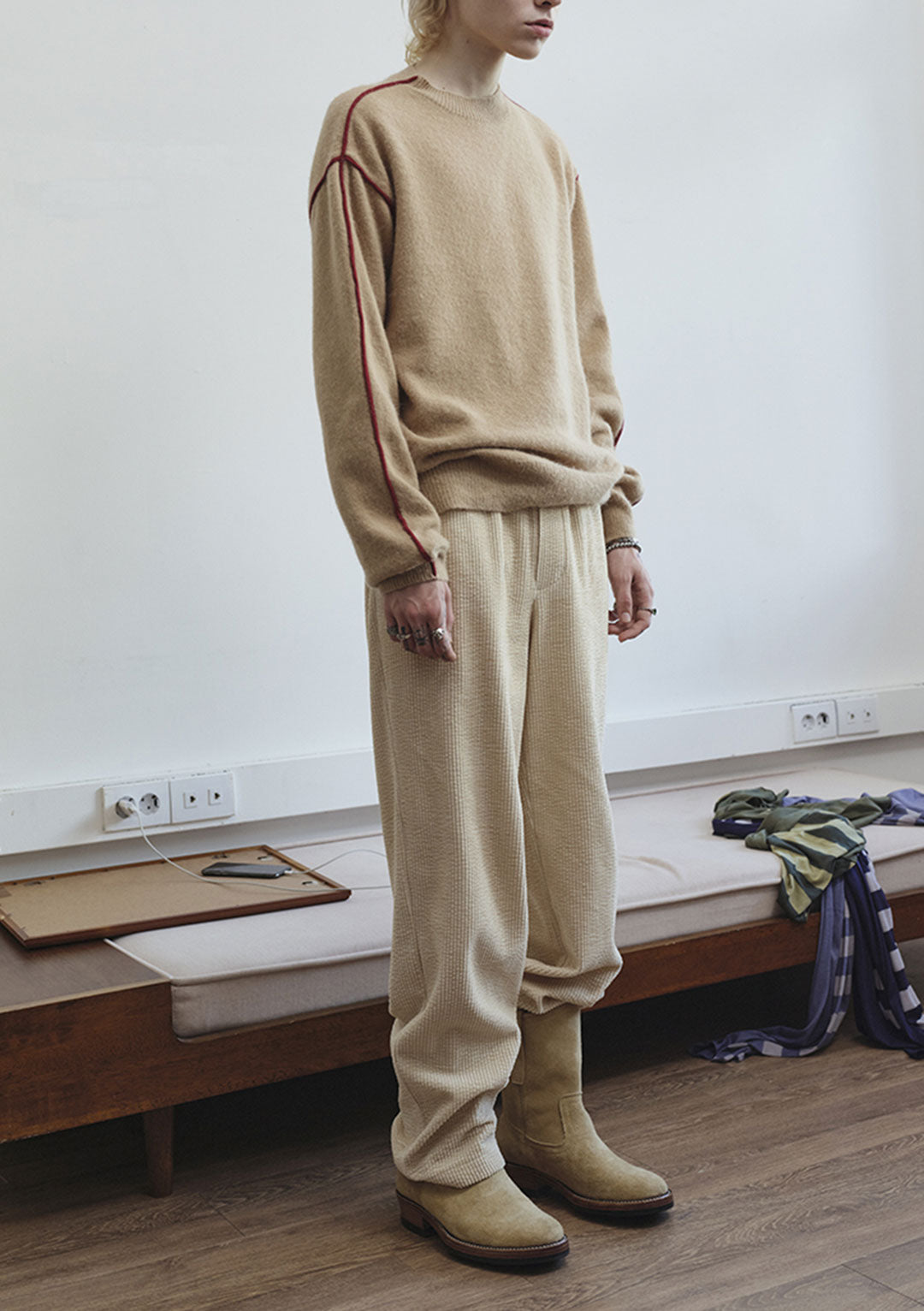 YOUNGOH CONTRAST TRIM ANGORA KNIT BEIGE/WINE