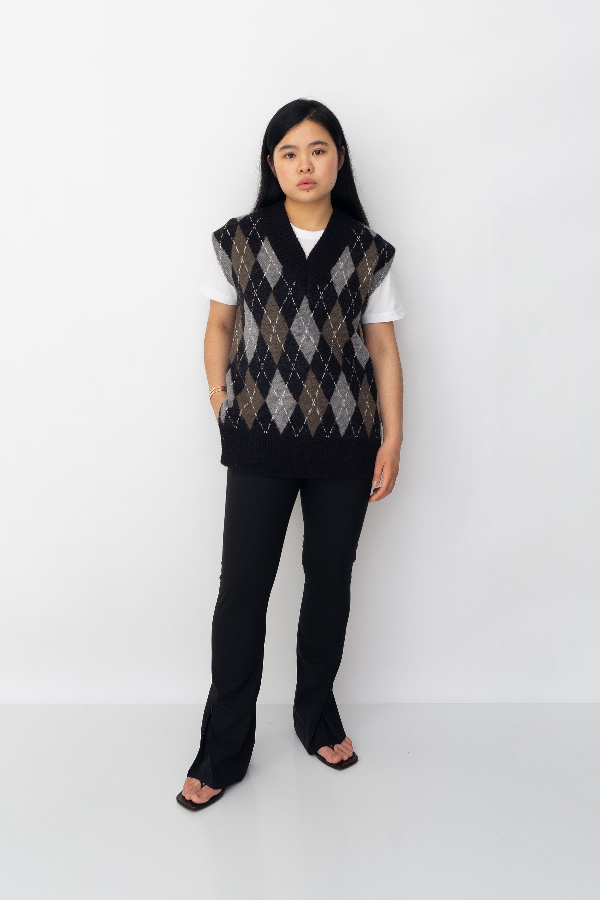 DRAE ARGYLE KNIT VEST