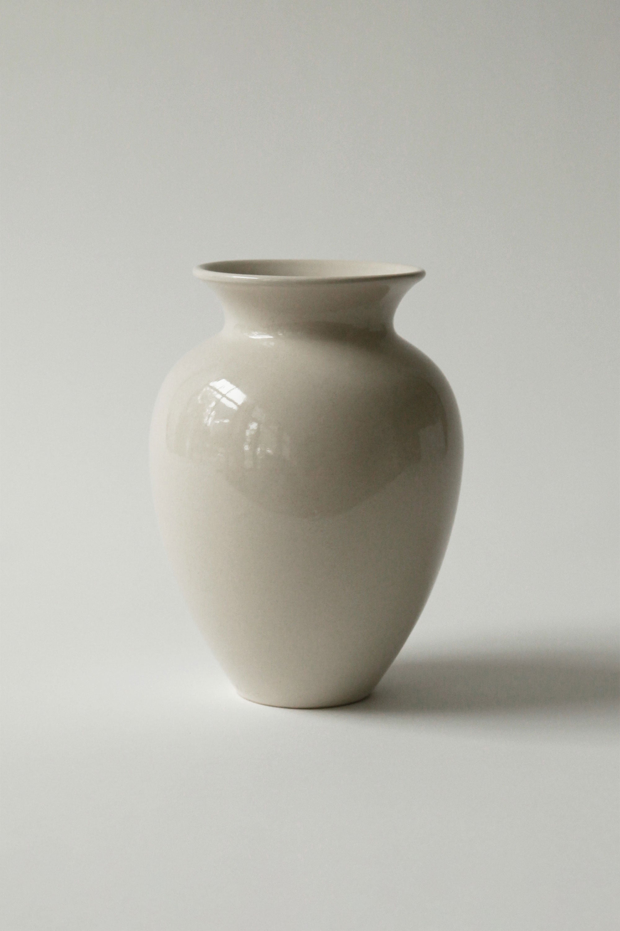 NR CERAMICS AMPHORA VASE (S)