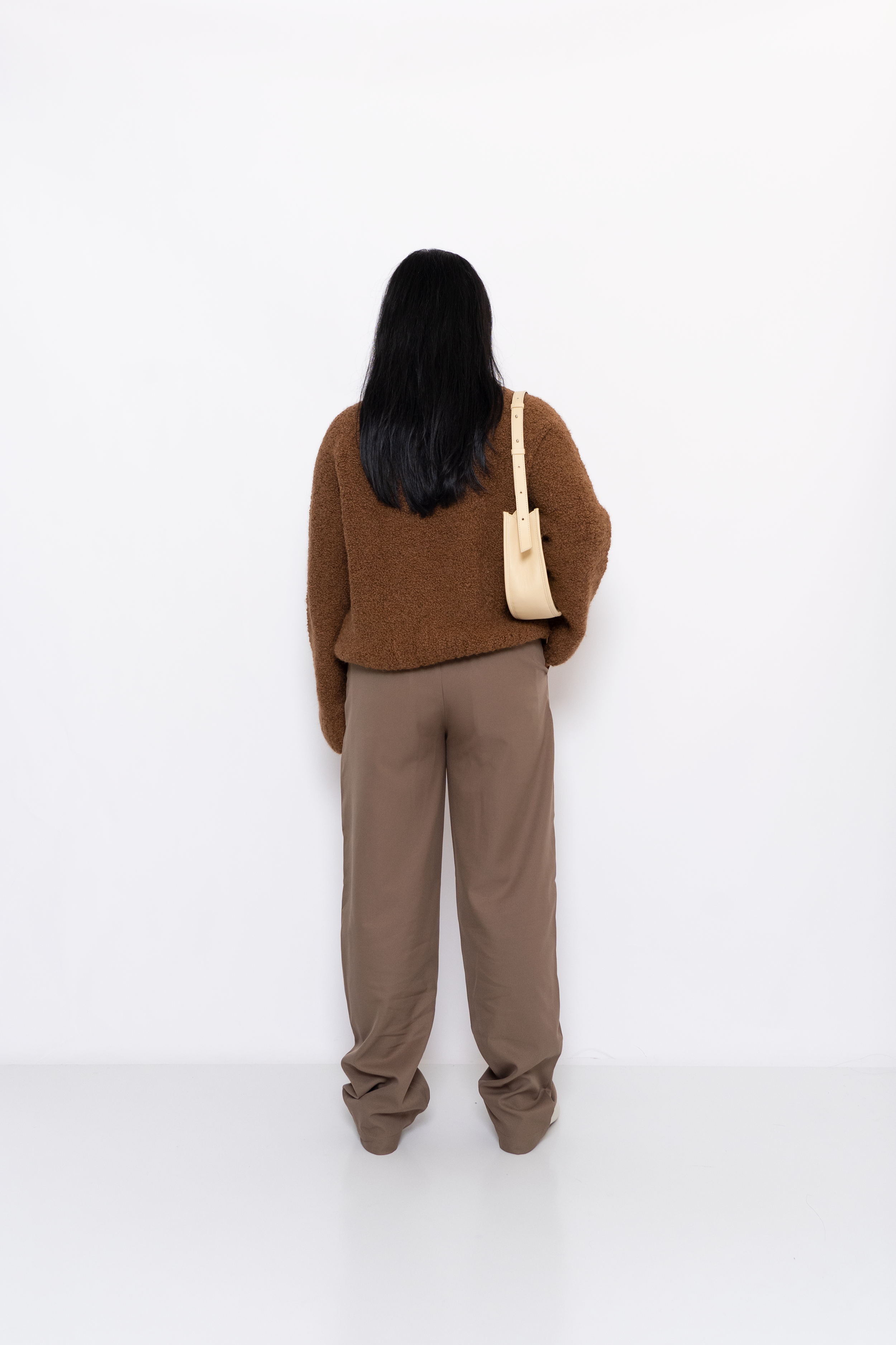 NOTHING WRITTEN SOMME BOUCLE ROUND SLEEVE KNIT CAMEL