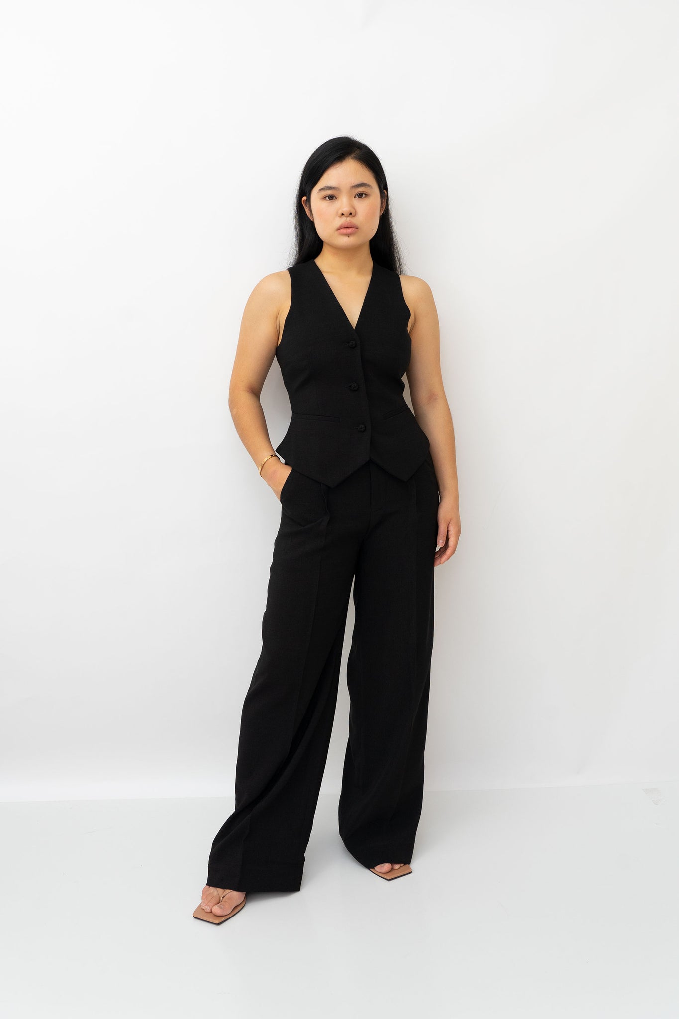 MEL ESSENTIALS VEST