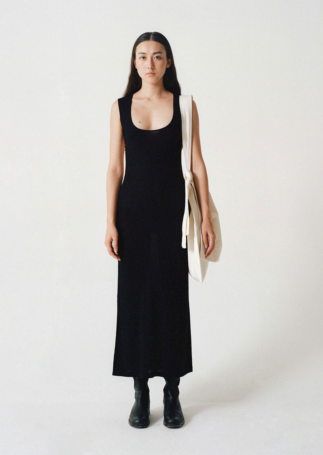 SUBTLE LE NGUYEN BACKLESS KNIT DRESS