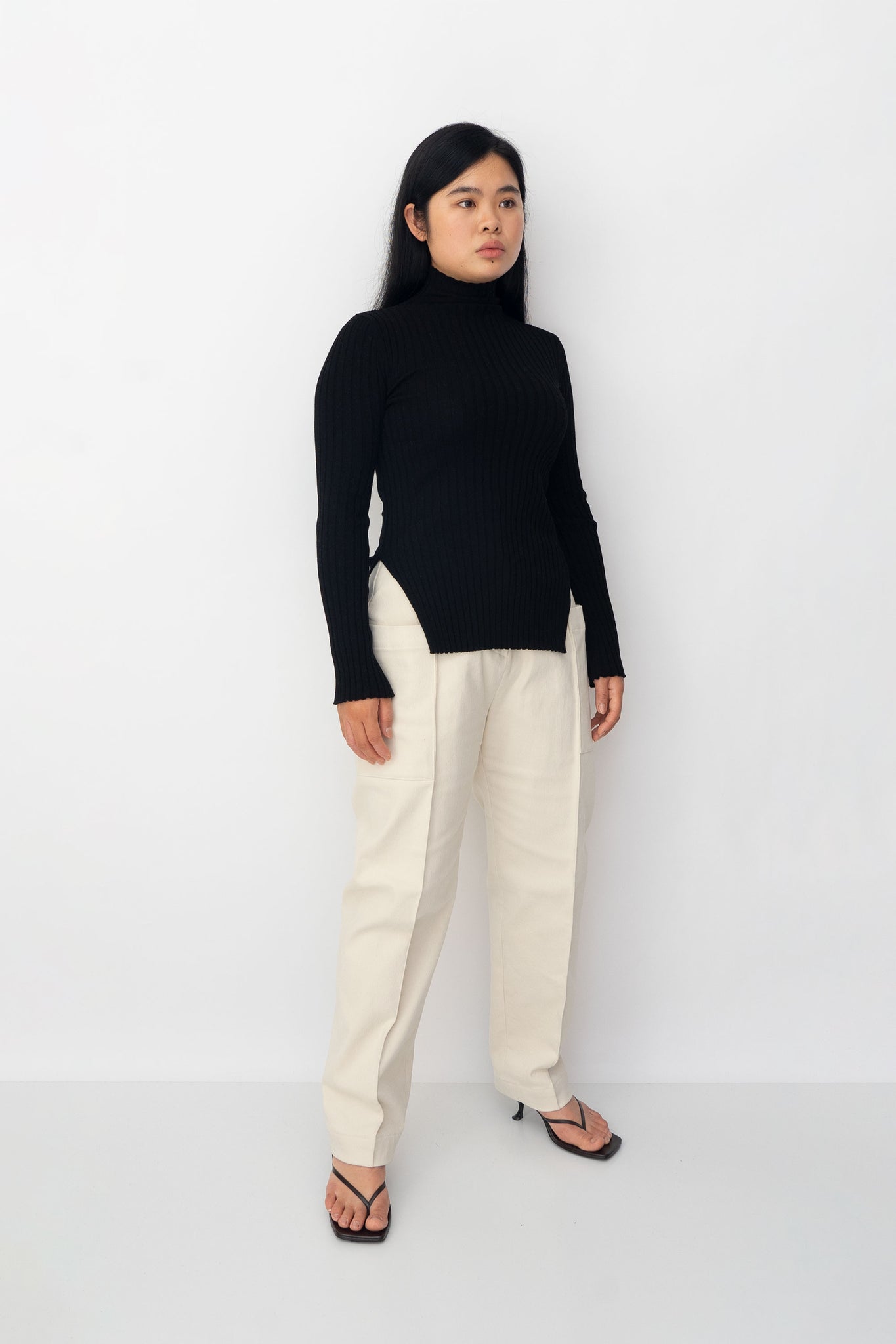 DRAE MAGG TURTLE NECK